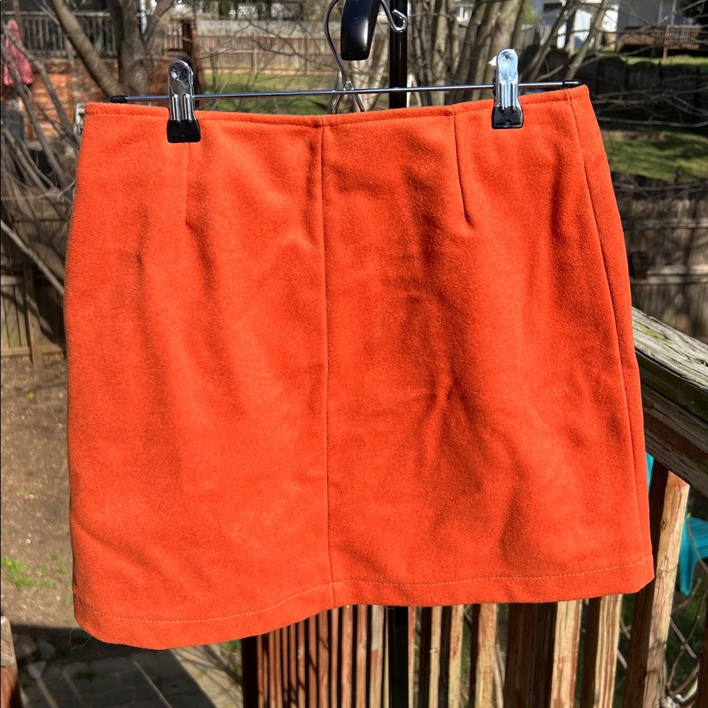 GAP Orange Front-Zip Skirt with Patch Pockets Ear… - image 2